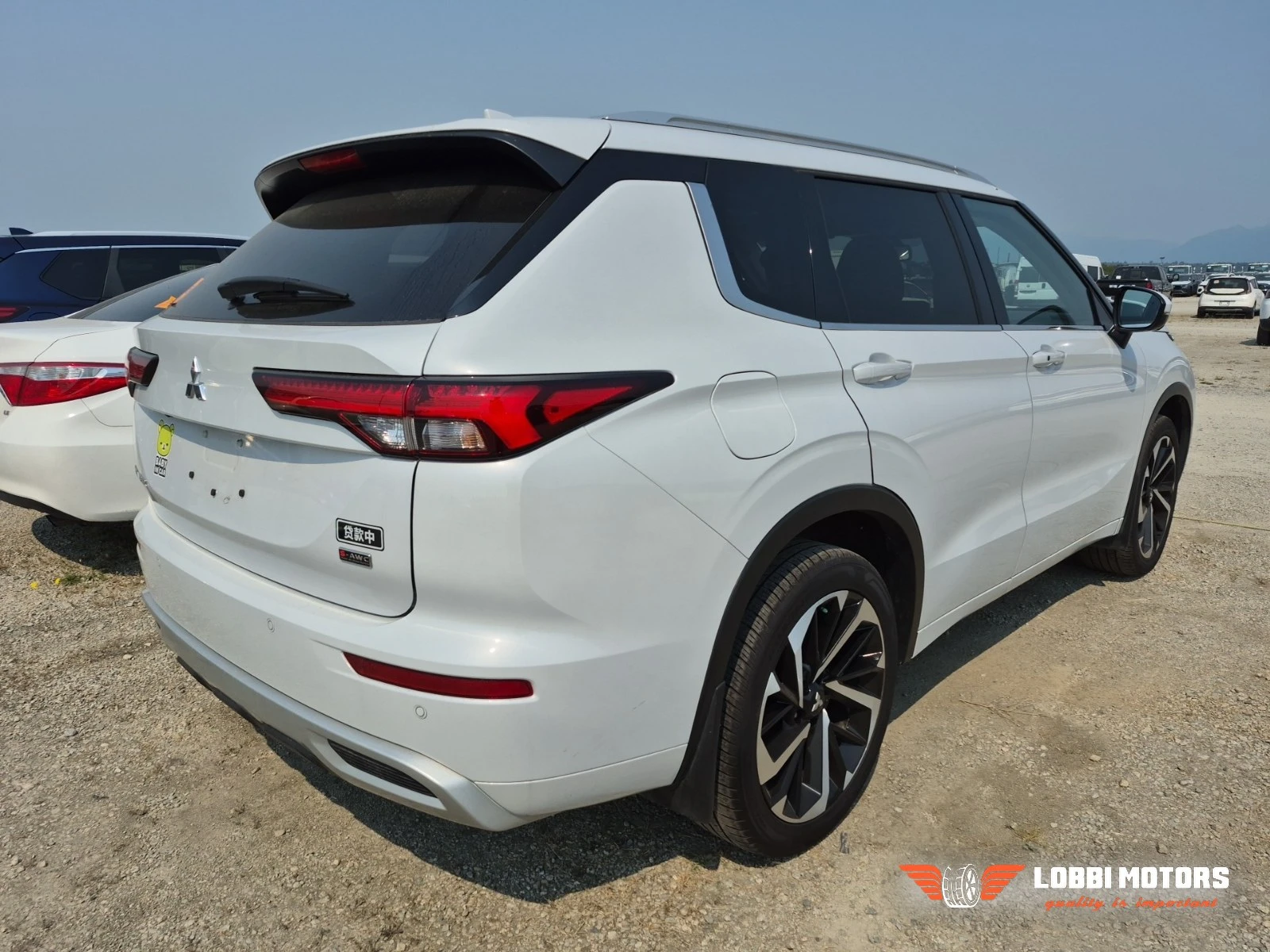 Mitsubishi Outlander, снимка 3 - Автомобили и джипове - 55928992