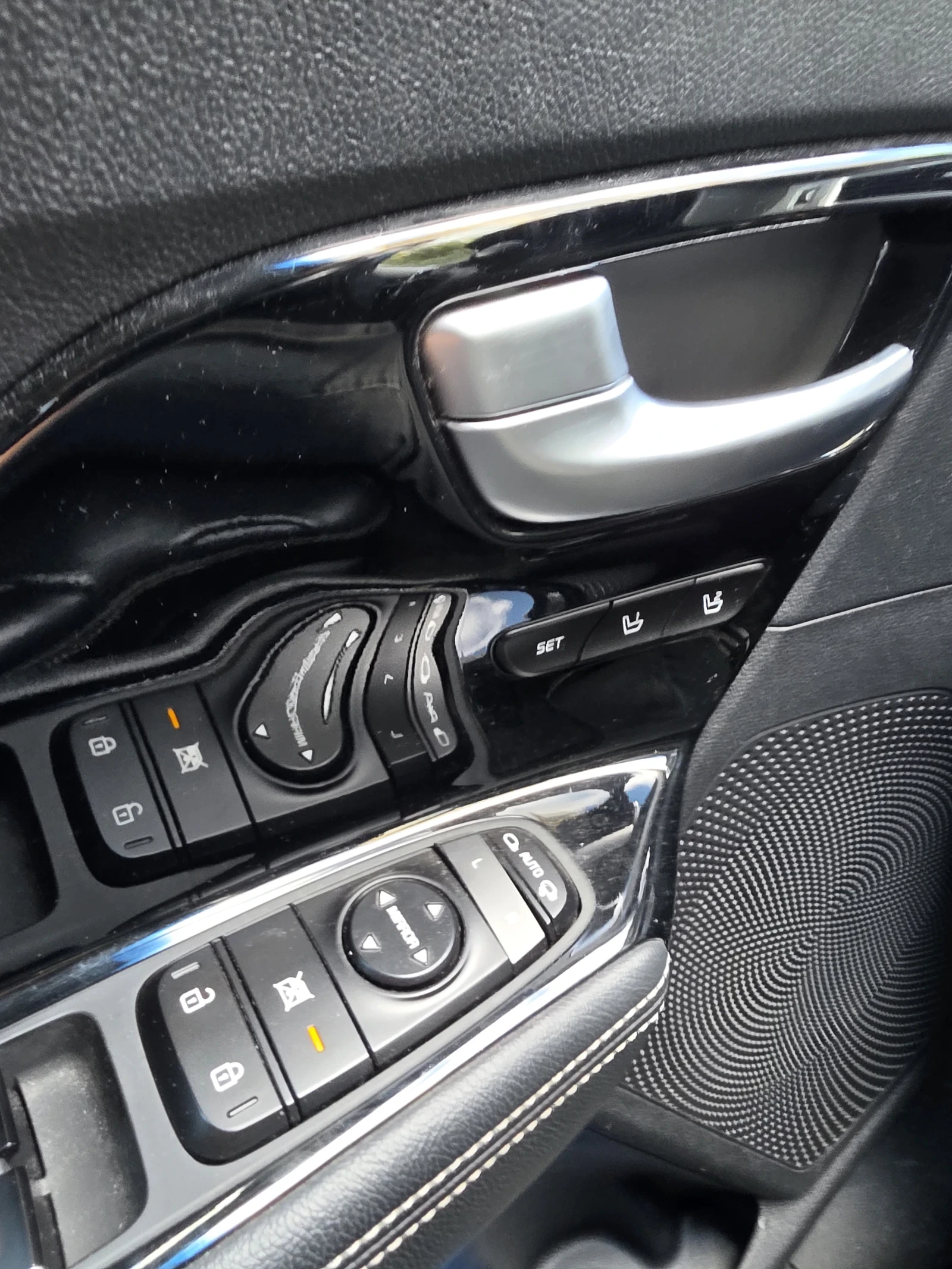Kia Niro, снимка 8 - Автомобили и джипове - 56257470