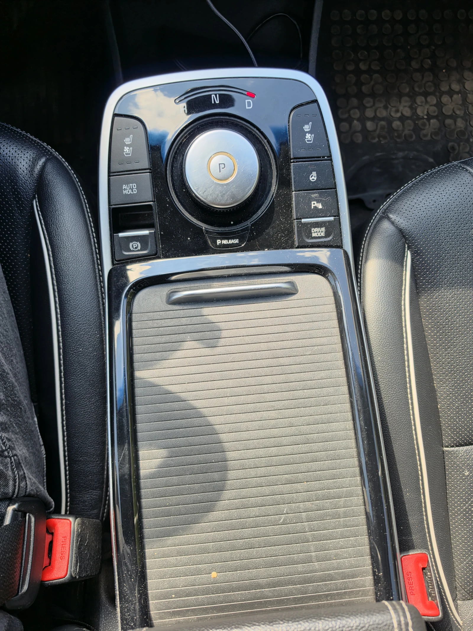 Kia Niro, снимка 5 - Автомобили и джипове - 56257470