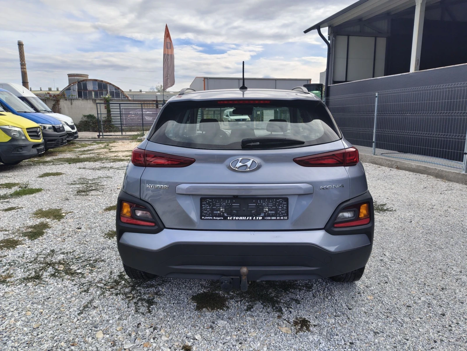 Hyundai Kona 1.0 T-GDI* * ЛИЗИНГ СРЕЩУ ЛИЧНА КАРТА* * , снимка 6 - Автомобили и джипове - 56270114