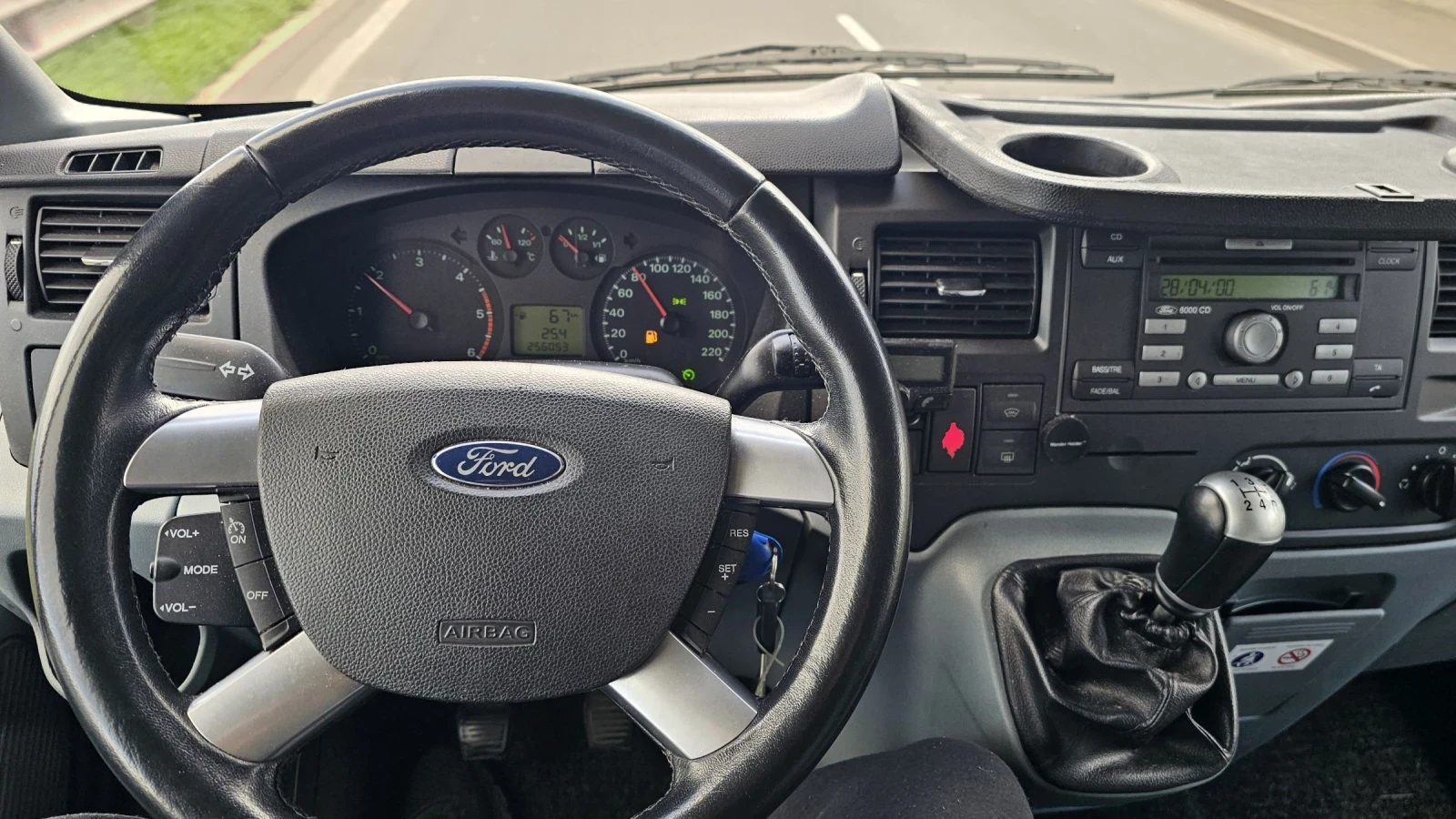 Ford Transit 2.2 TD-  9 места- клима НАЛИЧНИ 2 бр - изображение 8