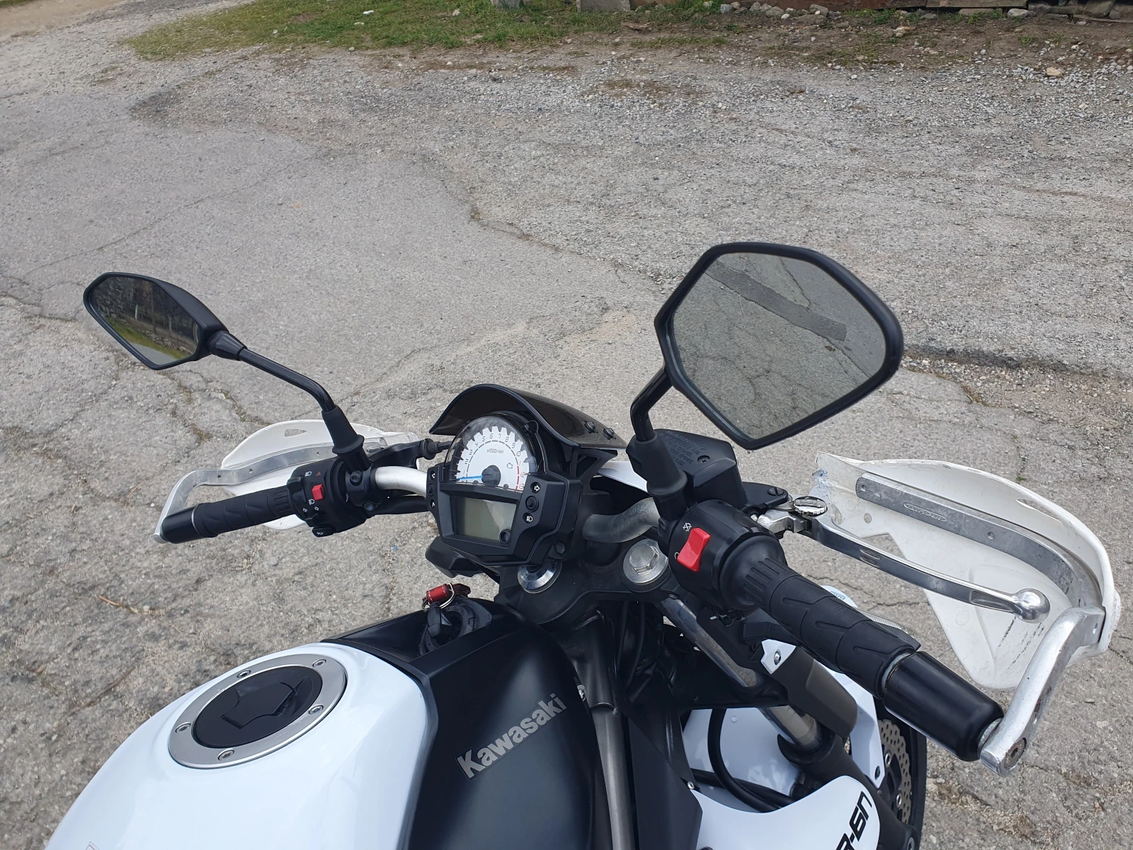 Kawasaki ER 6N 650i 2013год., снимка 12 - Мотоциклети и мототехника - 54117838