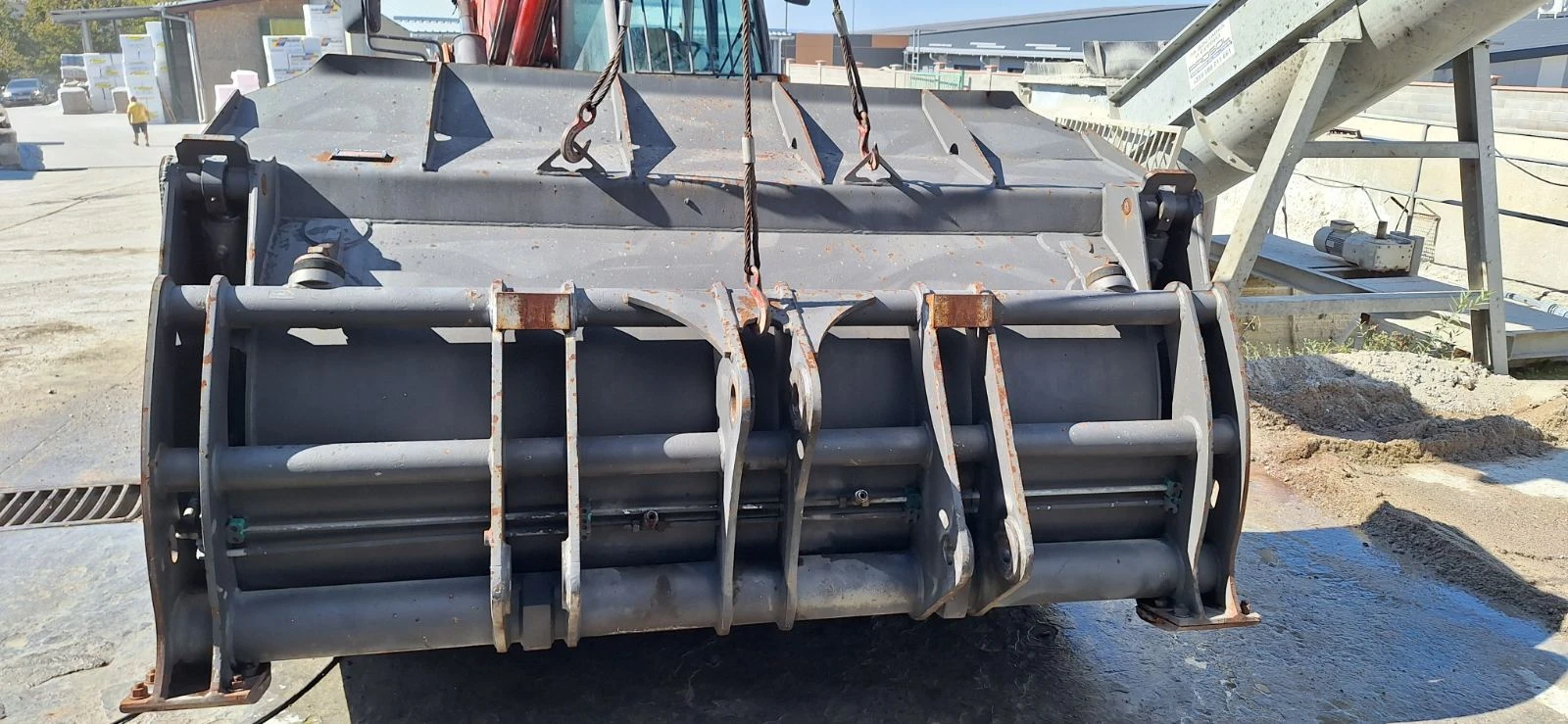 ����� ������� Liebherr ���� � ���������� | Mobile.bg � ����������� 12