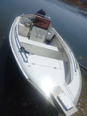 Лодка Acquaviva ШАРК 4.5+ Mercury50+ Регистриран Колесар, снимка 4