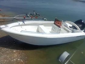 Лодка Acquaviva ШАРК 4.5+ Mercury50+ Регистриран Колесар, снимка 3