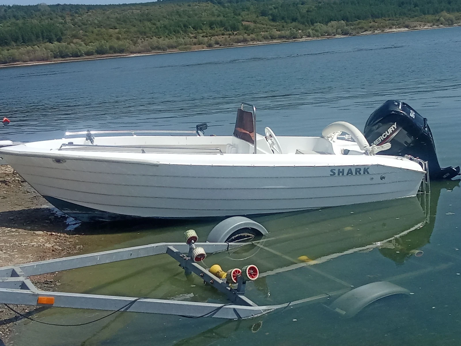 Лодка Acquaviva ШАРК 4.5+ Mercury50+ Регистриран Колесар - изображение 2