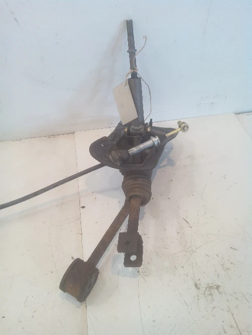 Скоростен лост Субару Импреза 2.0 бензин