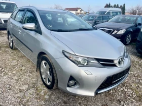 Toyota Auris 1, 6, снимка 1