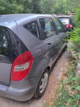 Mercedes-Benz A 160 Facelift, Blue Efficiency, снимка 2