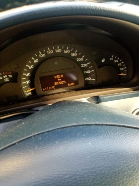 Mercedes-Benz C 200 Kompressor  - 1250 € / 2444.79 лв. - 74454948 9