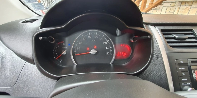 Suzuki Celerio, снимка 11 - Автомобили и джипове - 46397962