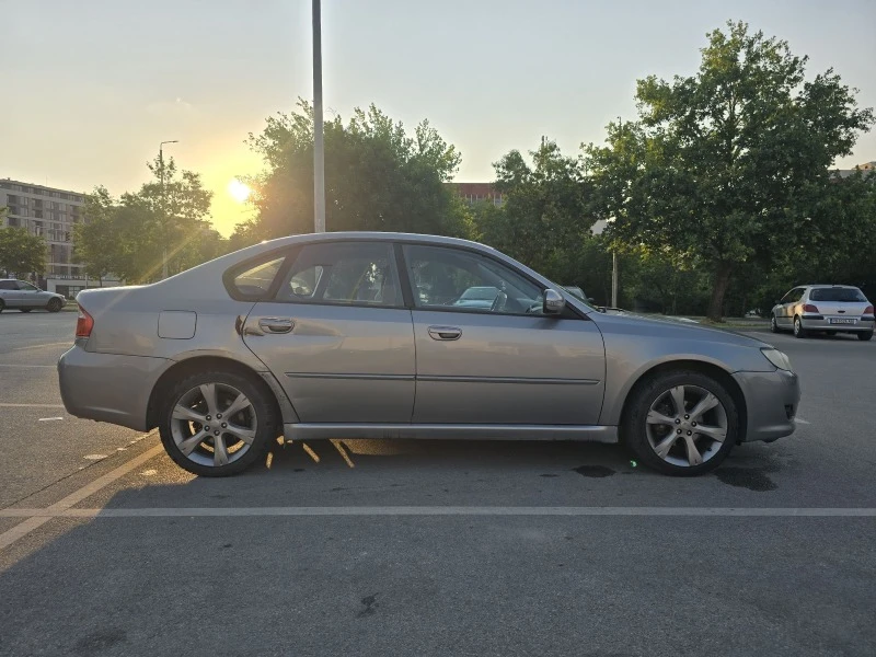 Subaru Legacy 2.0R, снимка 9 - Автомобили и джипове - 47964000