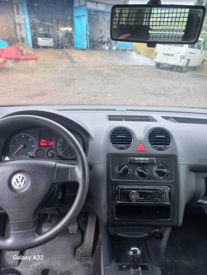 VW Caddy 1.9 TDI, снимка 6 - Автомобили и джипове - 47563831