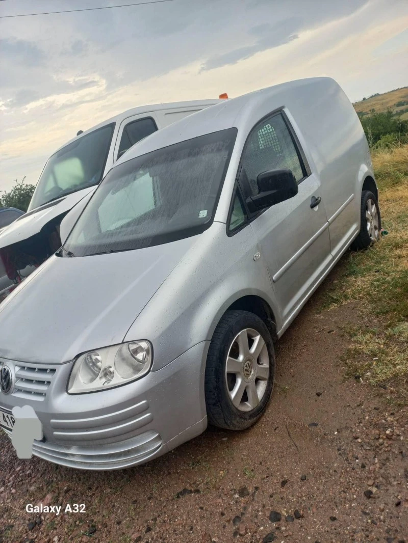 VW Caddy 1.9 TDI, снимка 2 - Автомобили и джипове - 47563831