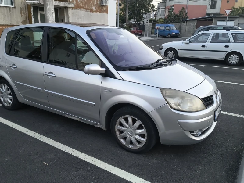 Renault Scenic, снимка 6 - Автомобили и джипове - 47009450