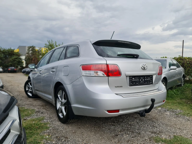 Toyota Avensis КАТО ЧИСТО НОВА, снимка 5 - Автомобили и джипове - 48670502