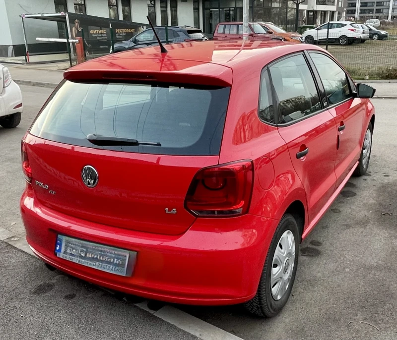 VW Polo Fly 6R, снимка 2 - Автомобили и джипове - 49486913