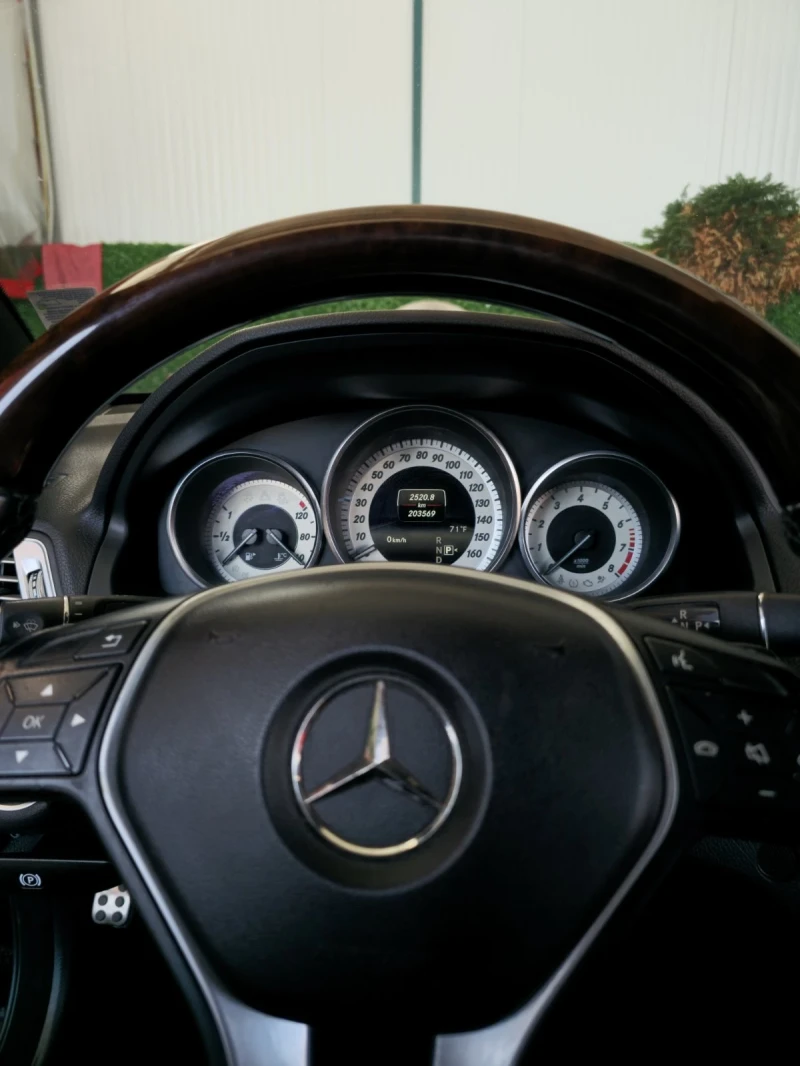 Mercedes-Benz E 500, снимка 12 - Автомобили и джипове - 52242513