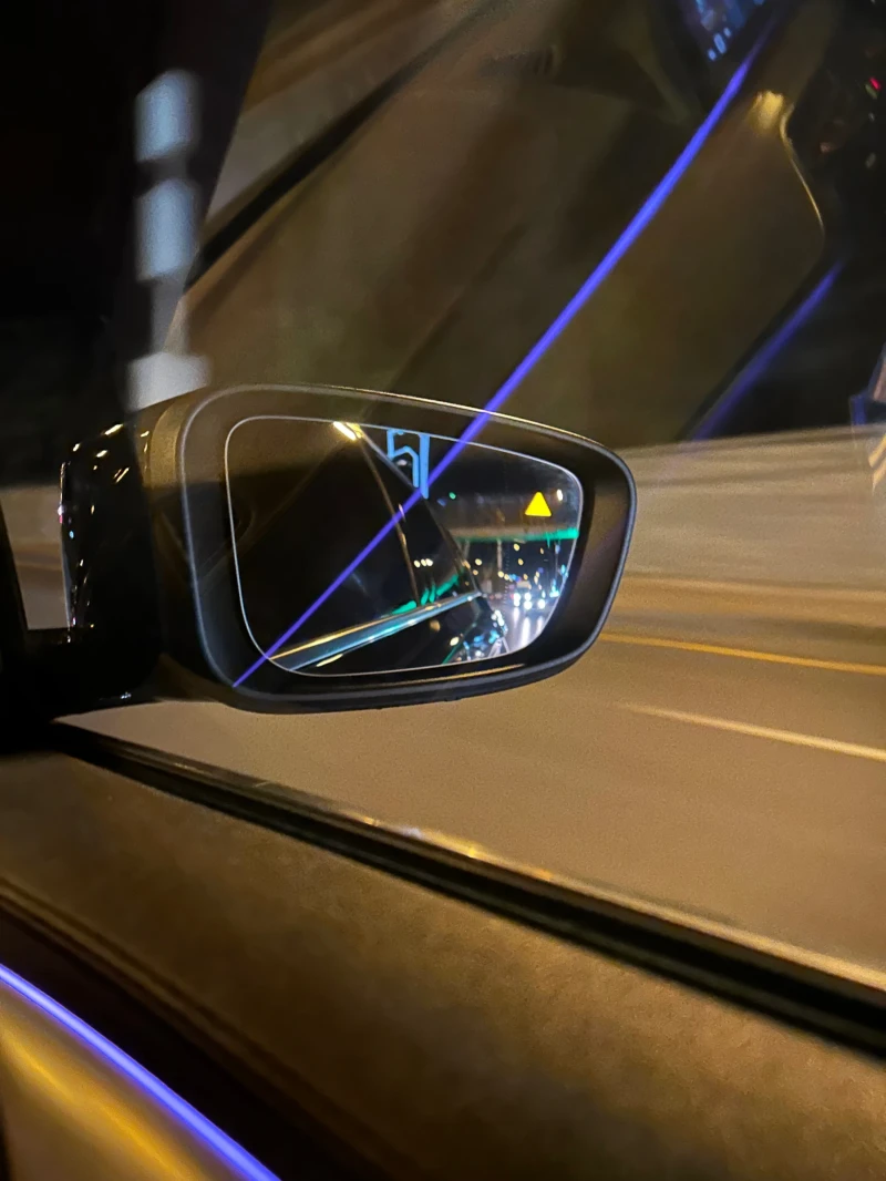 BMW 520 D xDrive Luxury Line, снимка 15 - Автомобили и джипове - 52407696