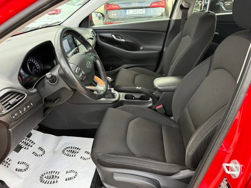 Hyundai I30 1.6d/136hp/NAVI/Service Book/, снимка 8 - Автомобили и джипове - 51707121