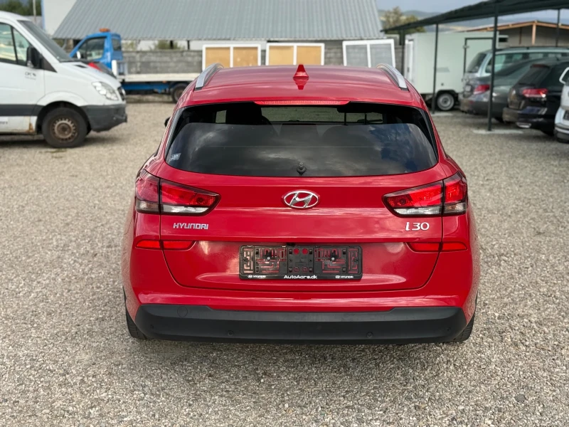 Hyundai I30 1.6d/136hp/NAVI/Service Book/, снимка 5 - Автомобили и джипове - 51707121