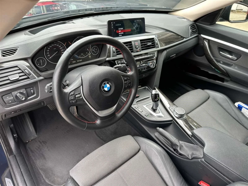 BMW 320 xDrive, снимка 6 - Автомобили и джипове - 52042347