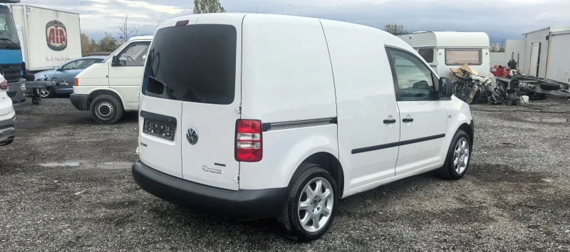 VW Caddy 2.0 бензин/метан, снимка 16 - Автомобили и джипове - 52314544