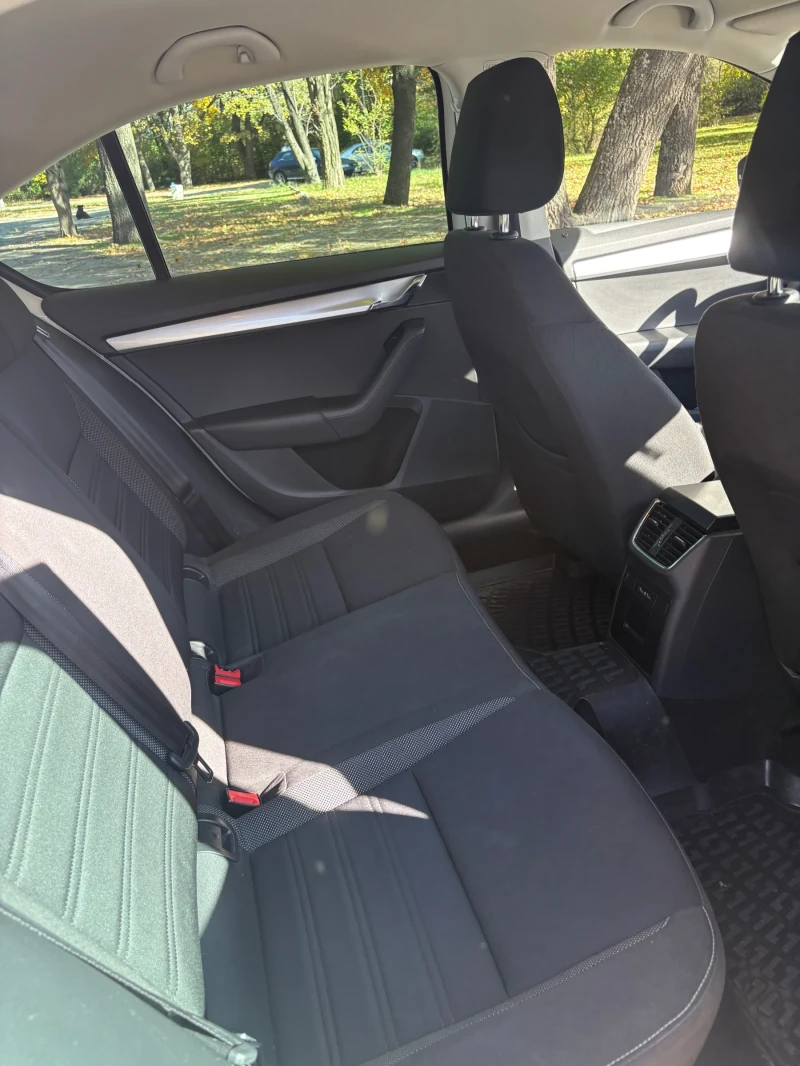 Skoda Fabia, снимка 13 - Автомобили и джипове - 52395566