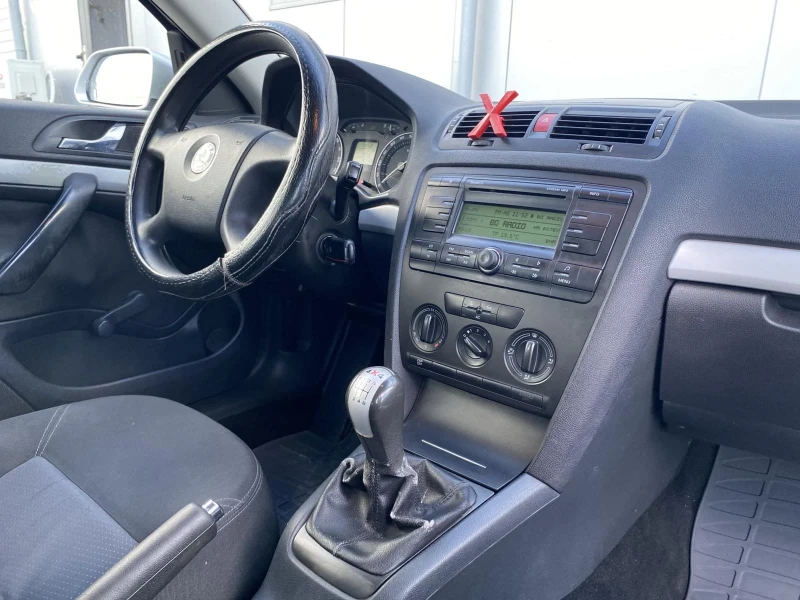 Skoda Octavia, снимка 9 - Автомобили и джипове - 52542238