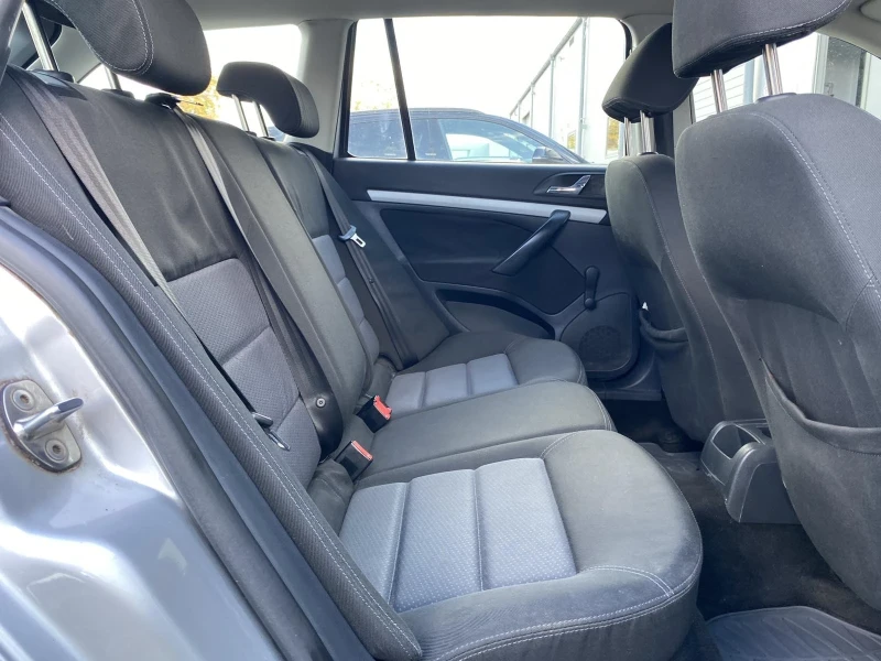 Skoda Octavia, снимка 8 - Автомобили и джипове - 52542238