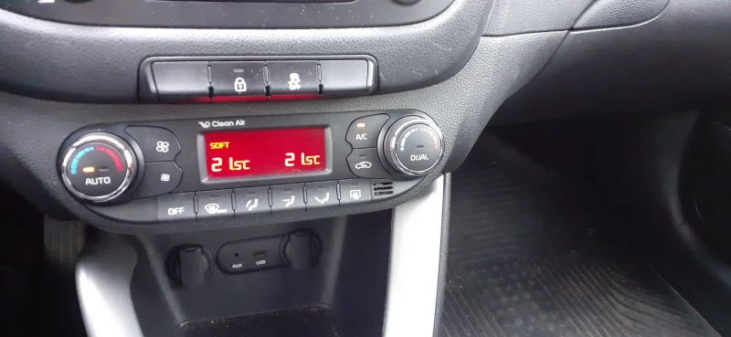 Kia Ceed, снимка 6 - Автомобили и джипове - 52617837