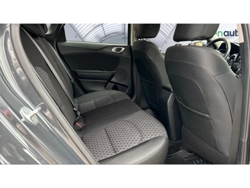 Kia Ceed 1. 0T-GDI , Месечна вноска от 199  , снимка 10 - Автомобили и джипове - 53243936