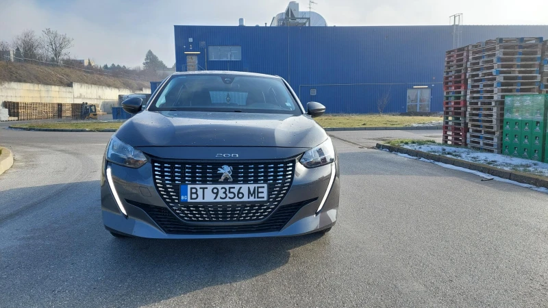 Peugeot 208 1.2 i, снимка 4 - Автомобили и джипове - 53328858