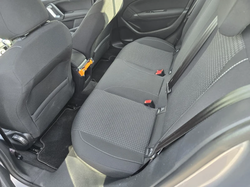 Peugeot 308 1.5 HDI 130PS, снимка 13 - Автомобили и джипове - 53499585