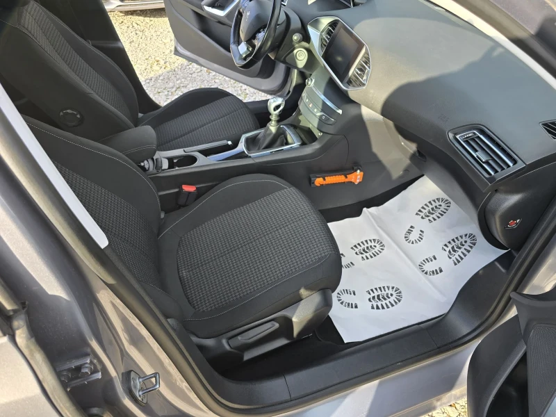 Peugeot 308 1.5 HDI 130PS, снимка 10 - Автомобили и джипове - 53499585