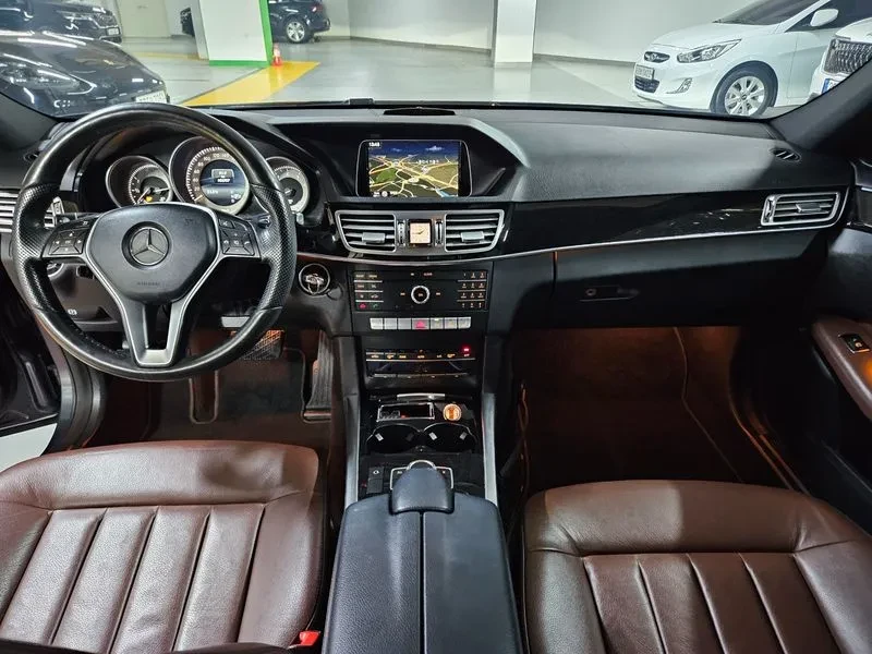 Mercedes-Benz E 300 4Matic Avantgarde - САМО 30% АВАНС, снимка 7 - Автомобили и джипове - 56002492