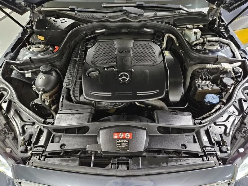 Mercedes-Benz E 300 4Matic Avantgarde - САМО 30% АВАНС, снимка 6 - Автомобили и джипове - 56002492