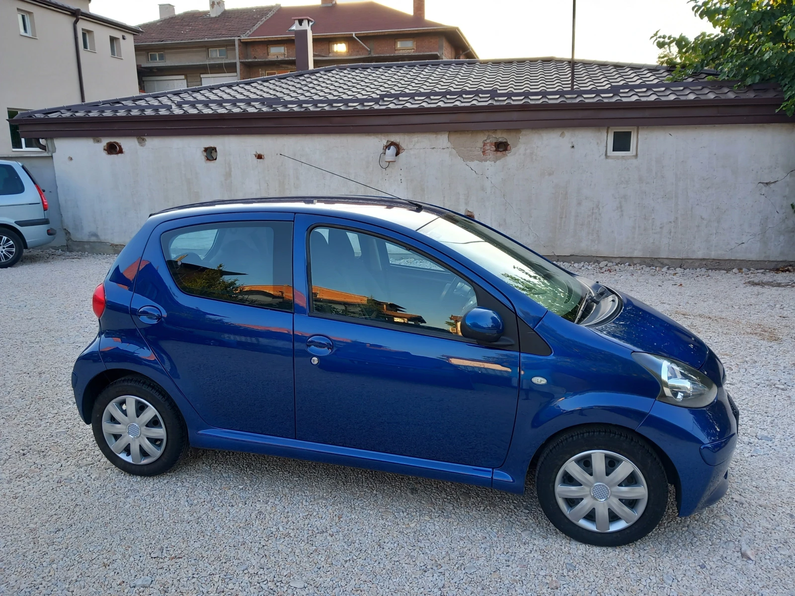 Toyota Aygo 1.0i климатик - изображение 2