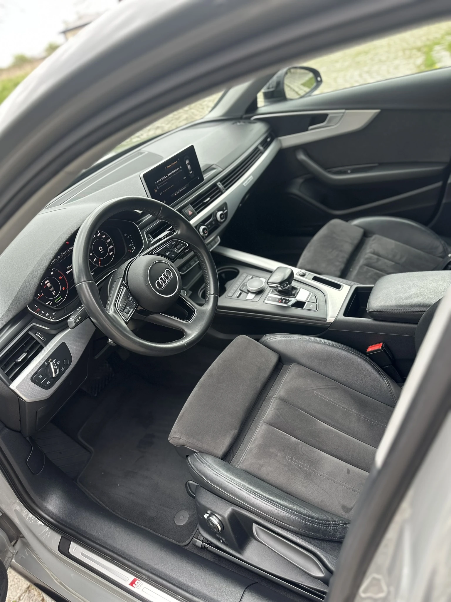 Audi A4  B9 2.0 TDI S-line / Quattro Digital display - изображение 9
