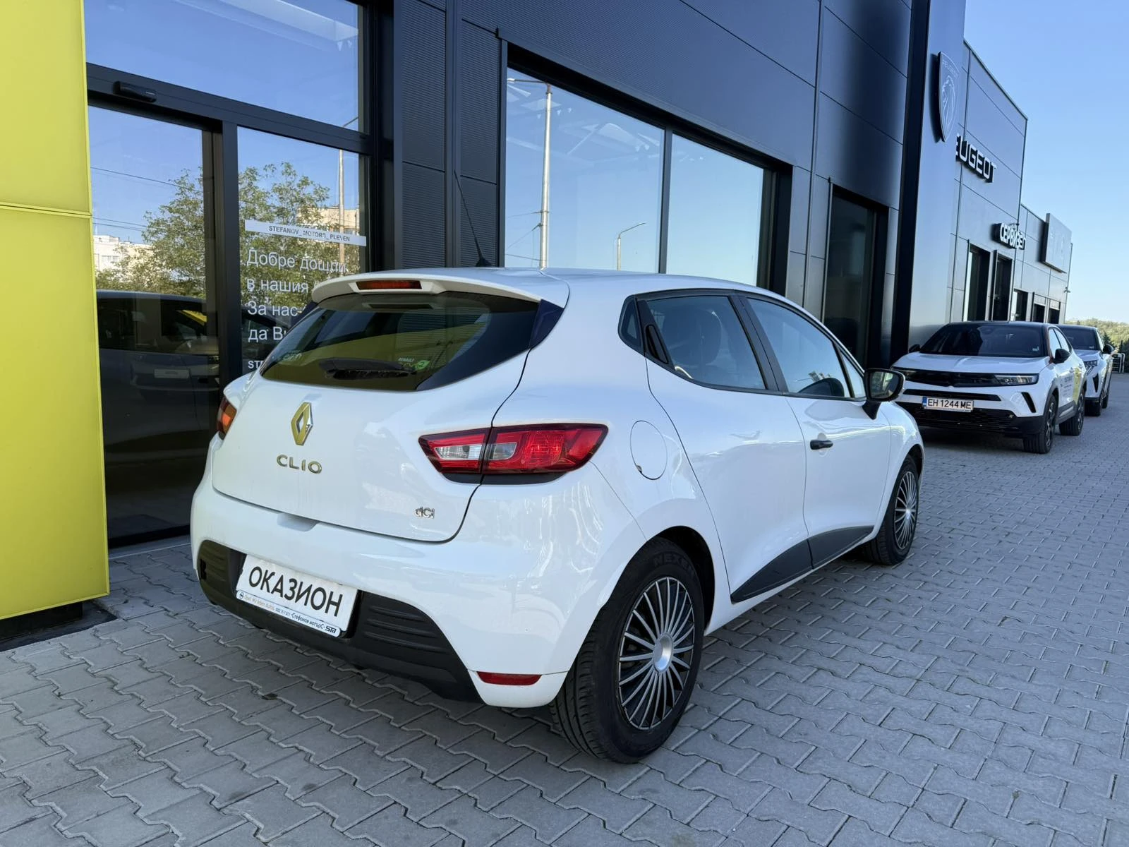 Renault Clio 1.5 - изображение 8