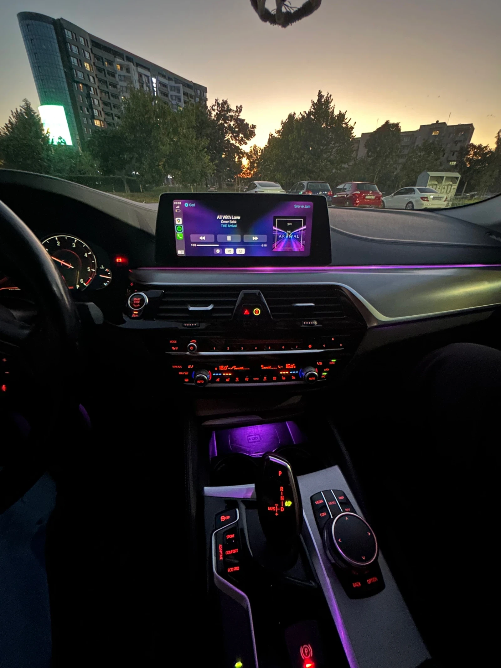 BMW 520 D xDrive Luxury Line | Mobile.bg   11