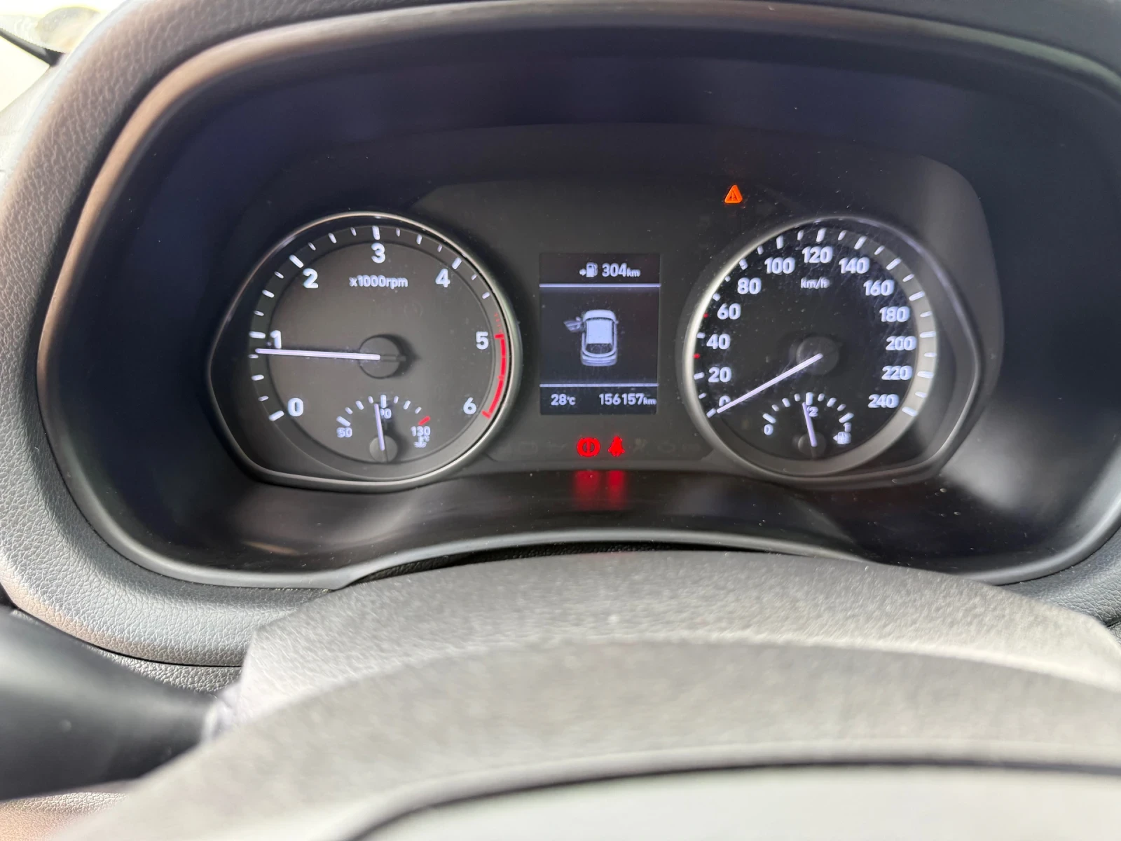 Hyundai I30 1.6d/136hp/NAVI/Service Book/ | Mobile.bg   13