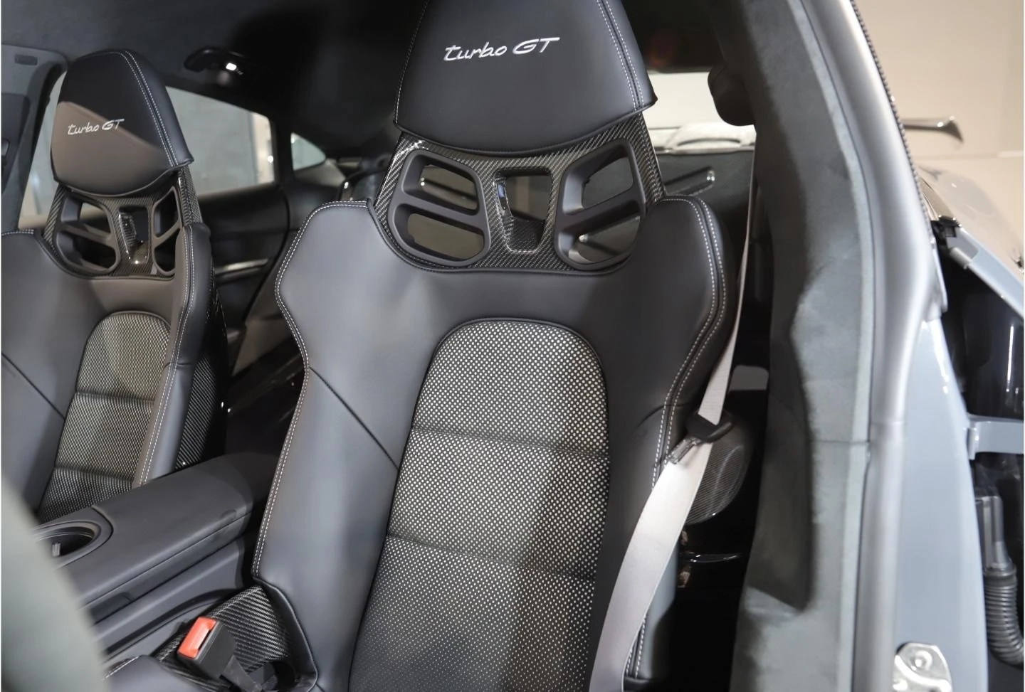 Porsche Taycan TURBO GT KERAMIK WEISSACH BOSE | Mobile.bg   14