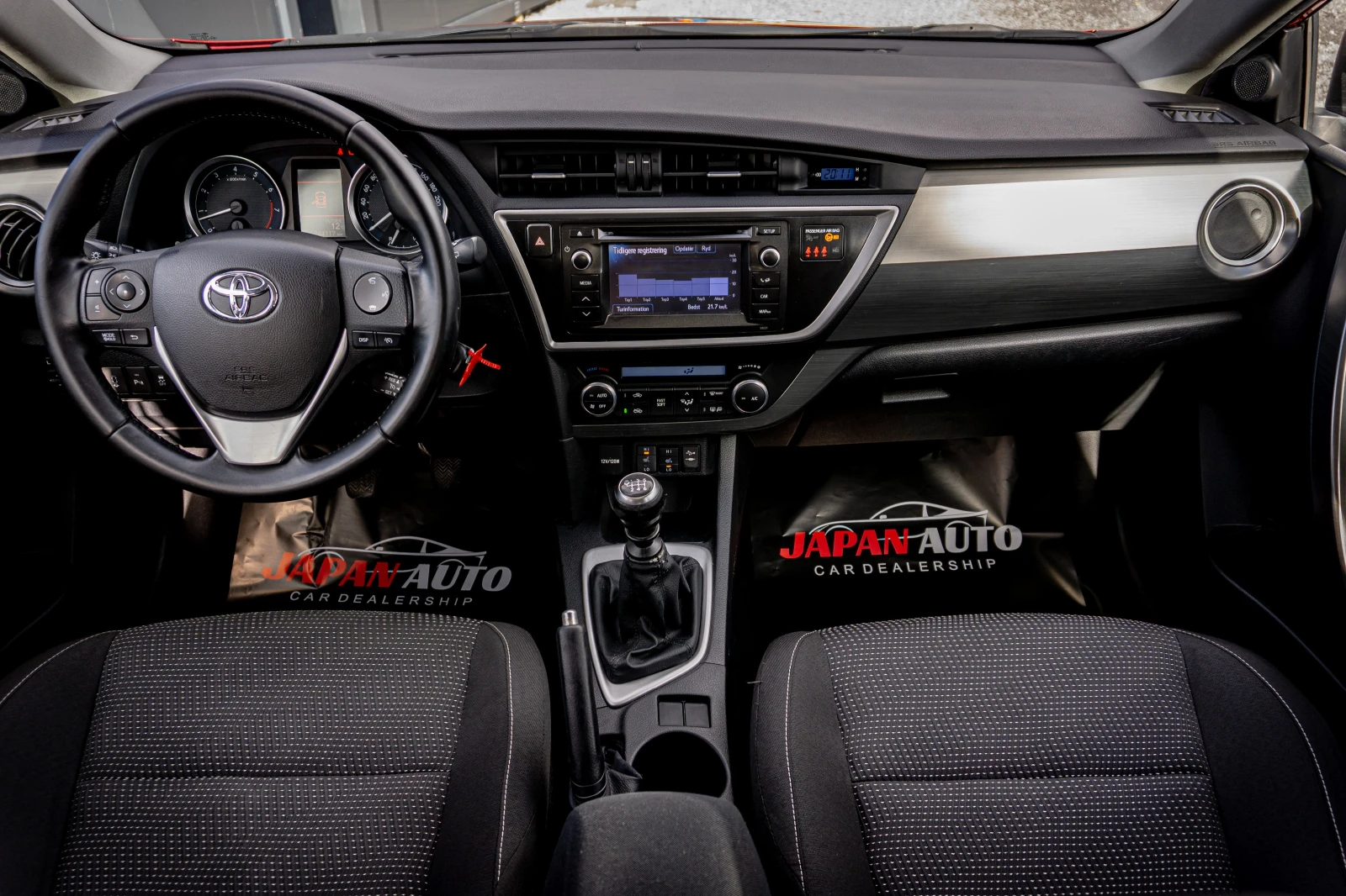 Toyota Auris 1.6 i-VVTI С ГАРАНЦИЯ! TOP!!! - изображение 8