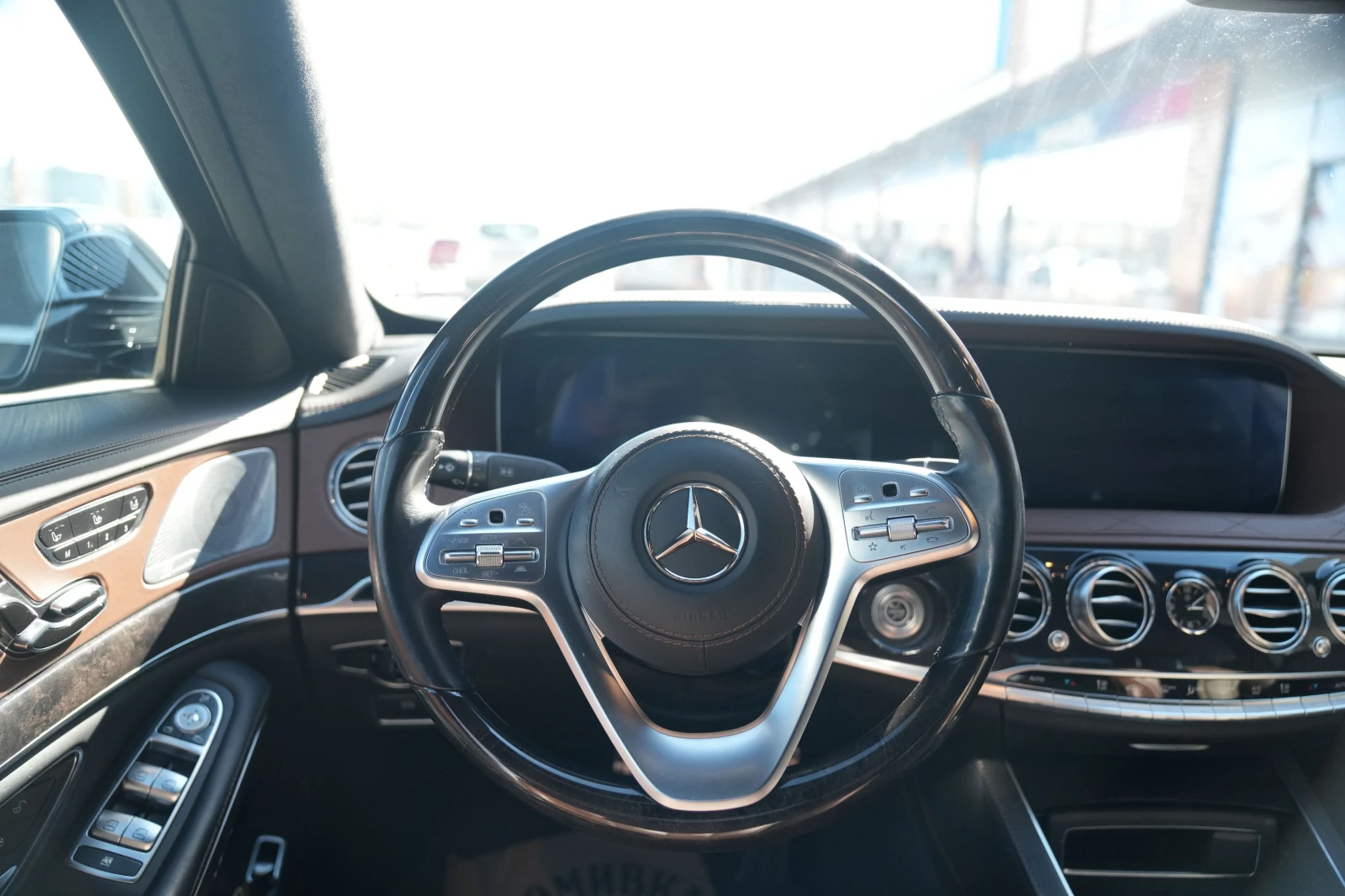 Mercedes-Benz S 560 Long 4Matic, снимка 6 - Автомобили и джипове - 54161636