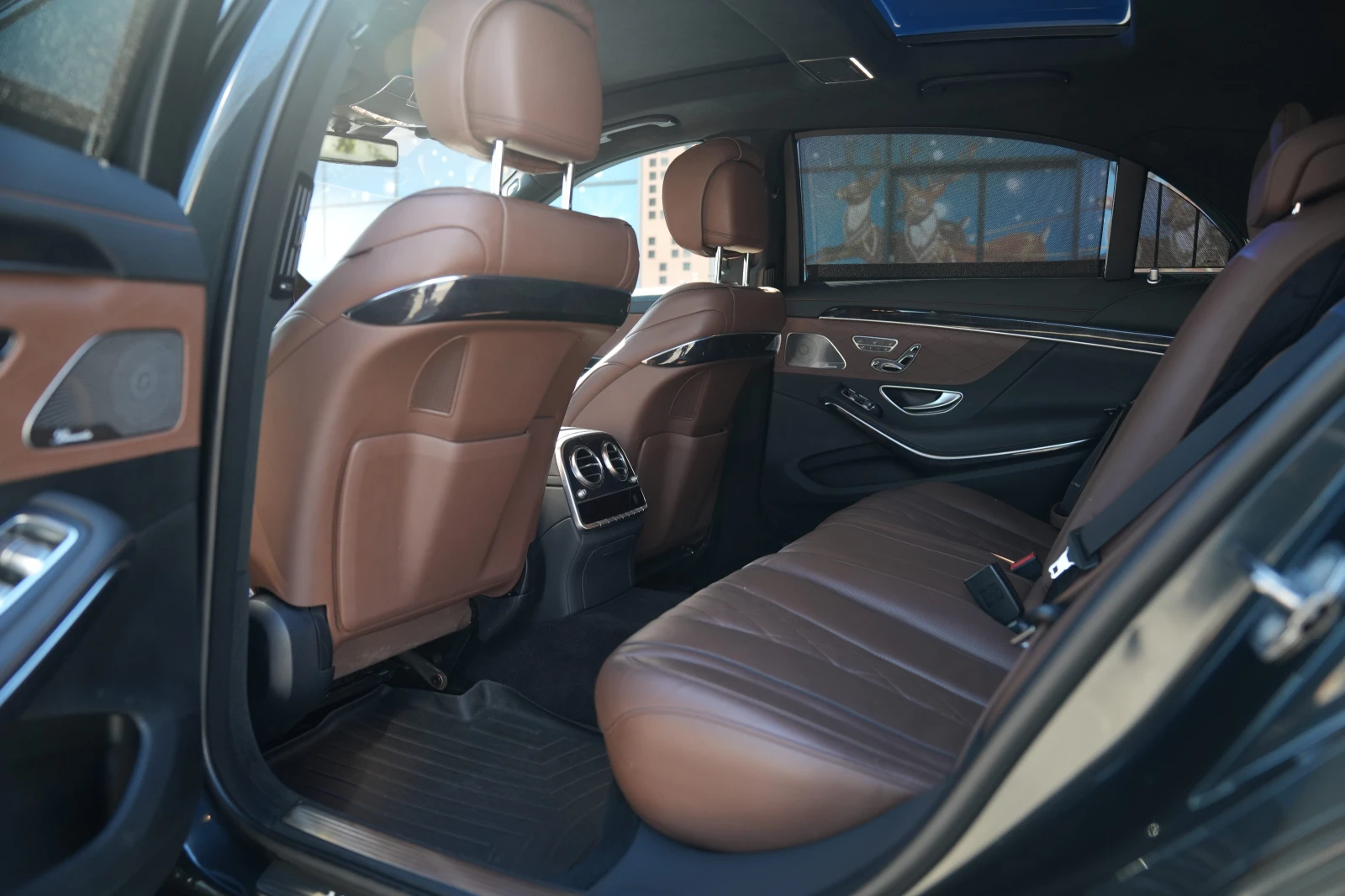 Mercedes-Benz S 560 Long 4Matic, снимка 4 - Автомобили и джипове - 54161636