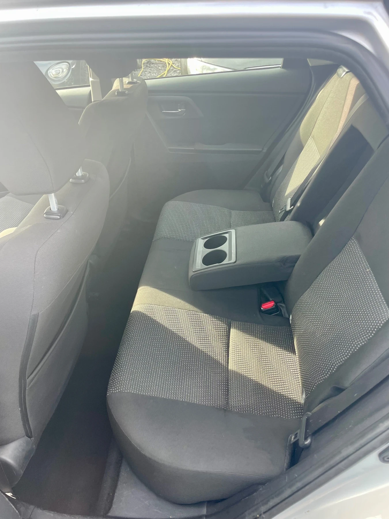 Toyota Auris 1, 6, снимка 14 - Автомобили и джипове - 53709421