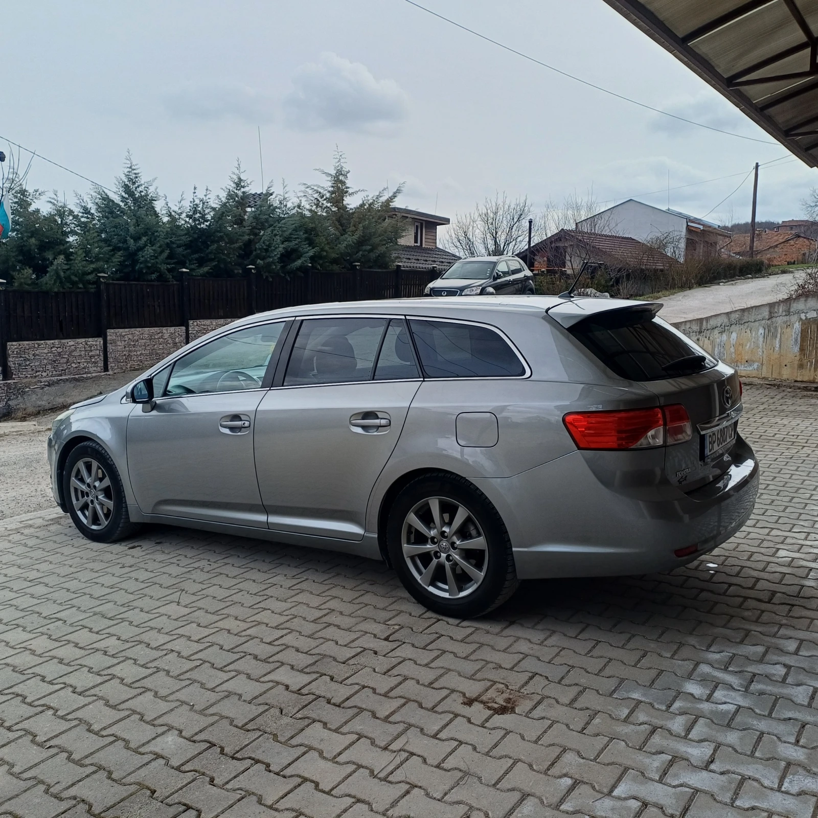 Toyota Avensis Executive , снимка 3 - Автомобили и джипове - 53900345