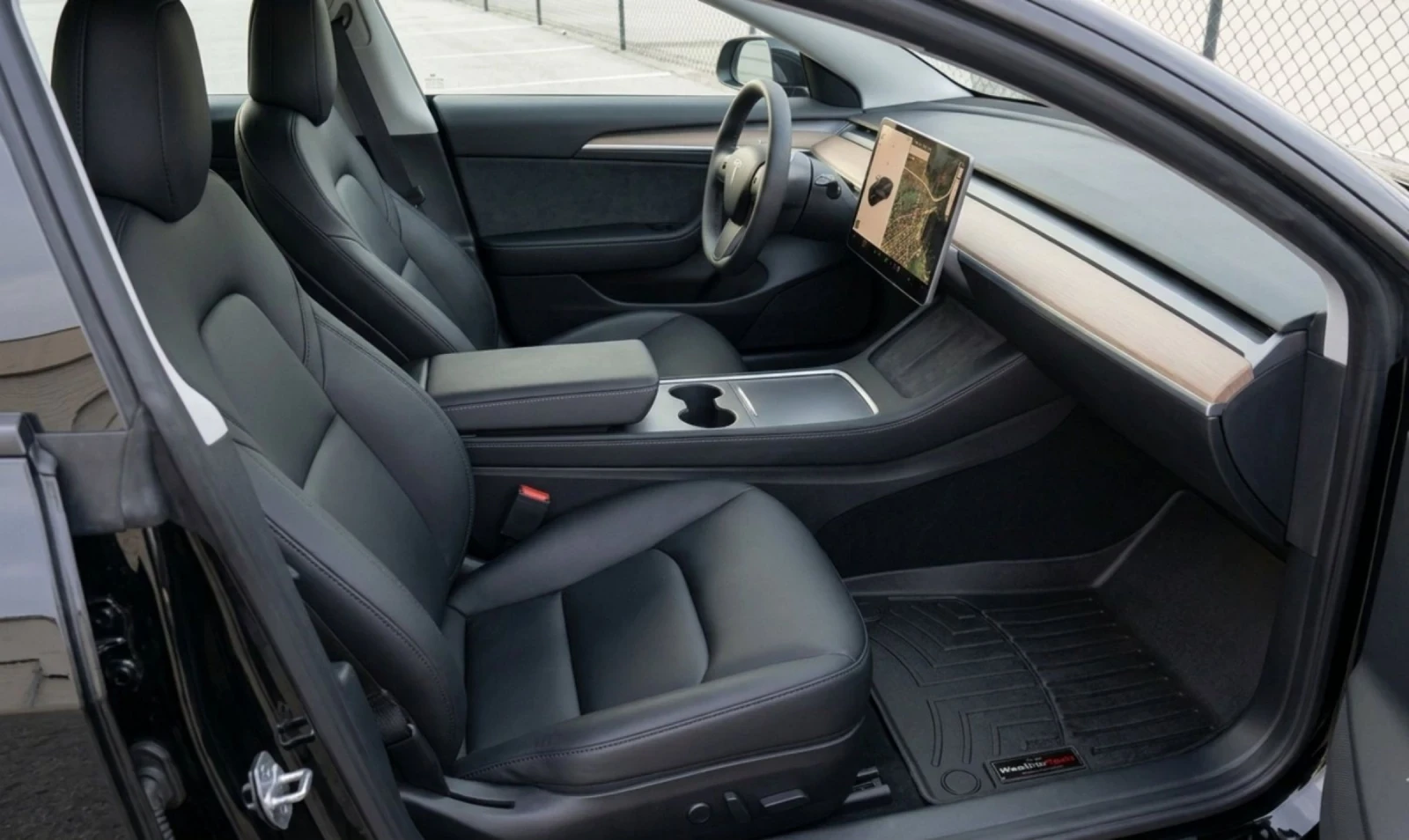 Tesla Model 3 LFP, снимка 4 - Автомобили и джипове - 53928618