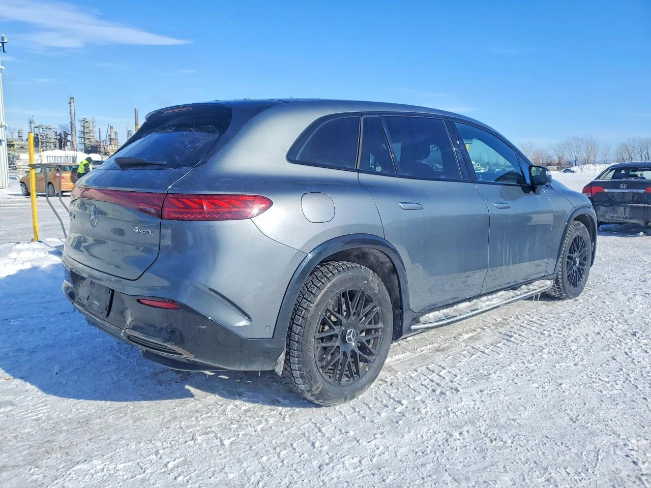 Mercedes-Benz EQS 580 SUV 4MATIC AMG PKG HYPERSCREEN, снимка 3 - Автомобили и джипове - 53987895